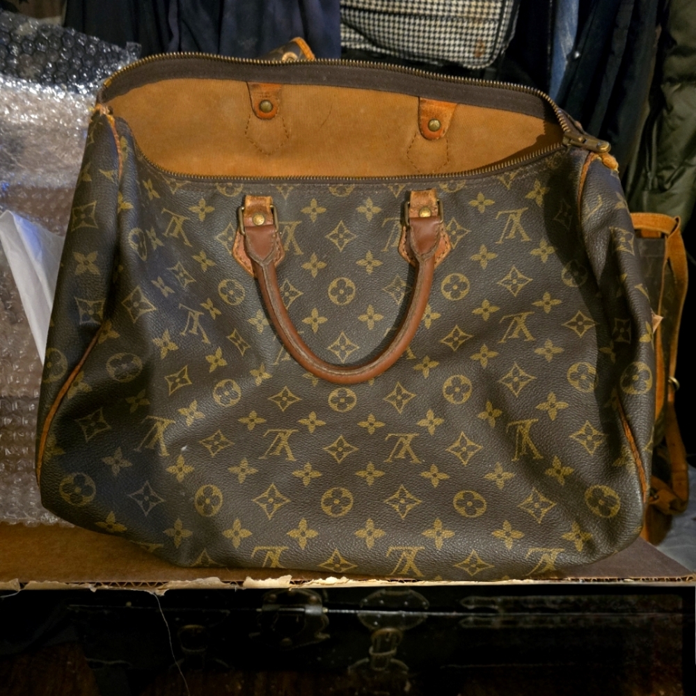 LV Vintage speedy 40